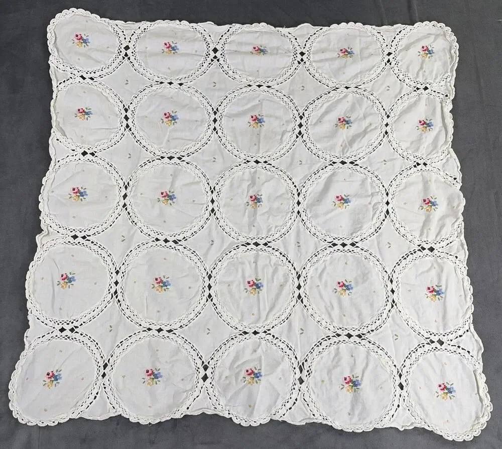 Vintage Table Cover 28in Square - Lace & Embroidered Flowers Cottage Boho Chrty